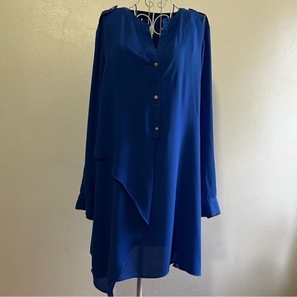 Chico’s cobalt blue tunic, Size 2.